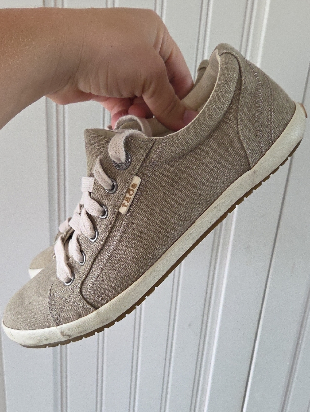 Taos Womens Star Sneaker 9